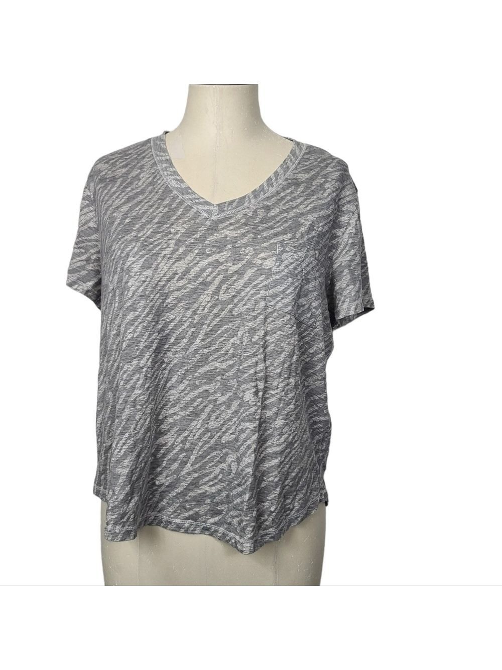 Splendid Gray Animal Zebra Print Pocket T Shirt L